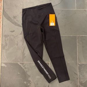 Orangetheory 7/8 Leggings, Black, Size M